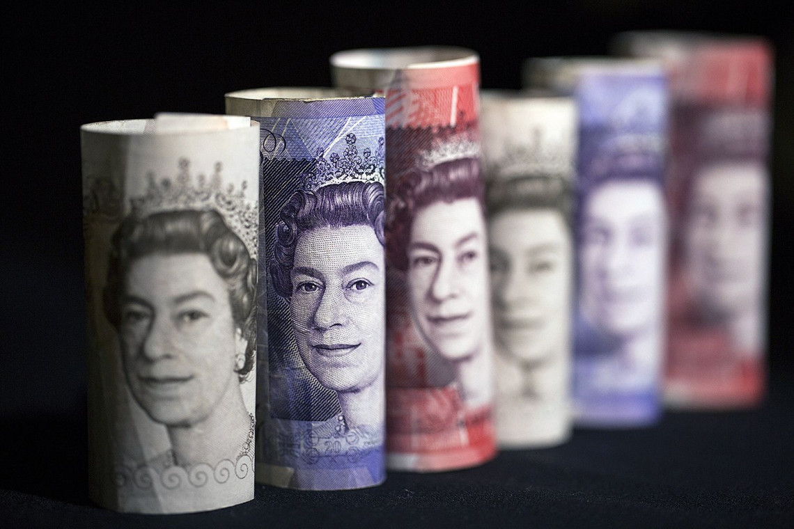 Фунт на опасных рубежах