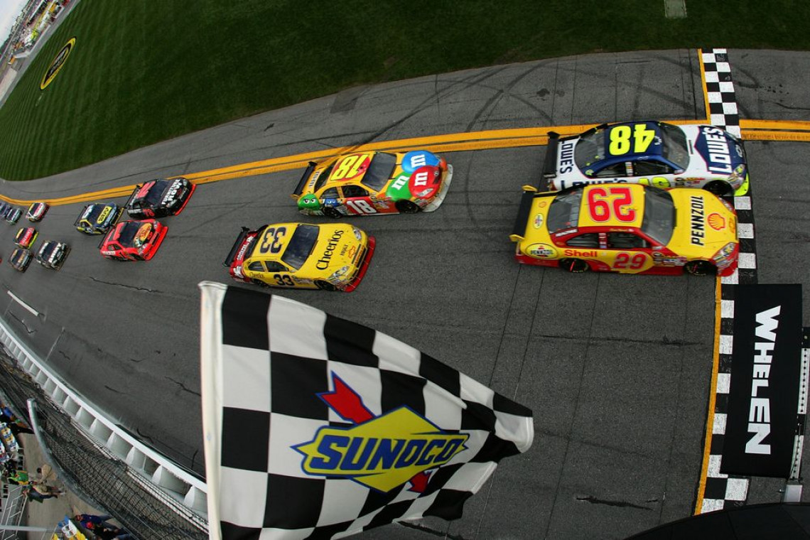 Размещения облигаций ЗАО ЛК "Роделен" и АО им Т.Г. Шевченко подходят к концу